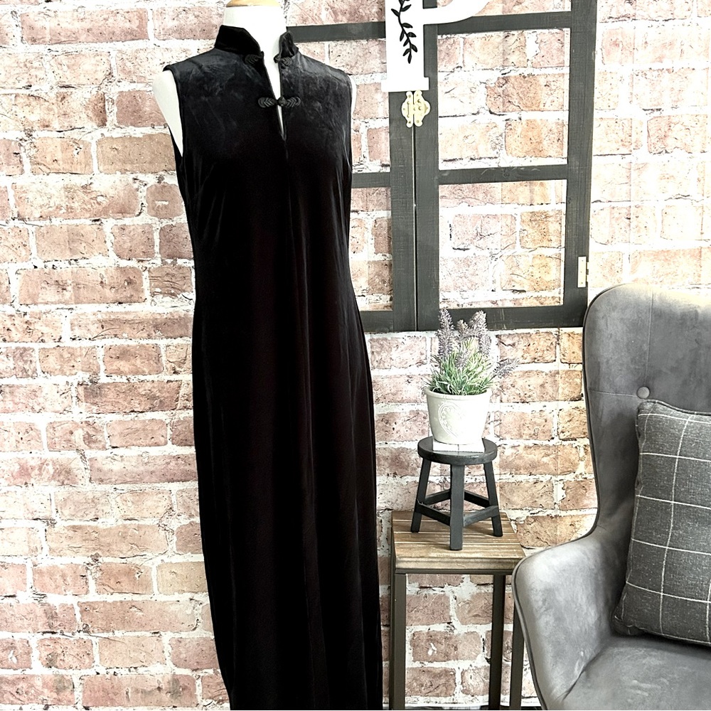 Dressing Clio Black Long Vintage Velvet Dress Medium Gem